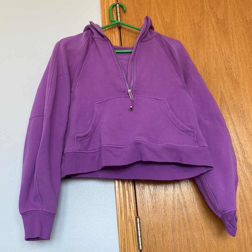 Lululemon moonlight magenta hooded scuba M/L